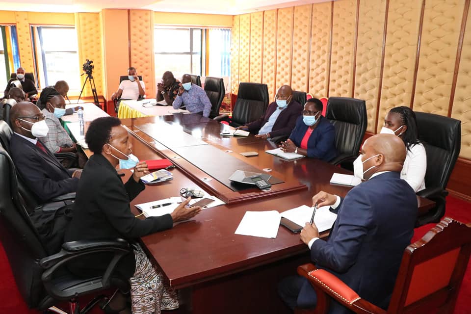 MERU FARMERS DELIVERING PRODUCE AT WAREHOUSES SET TO BENEFIT FROM THE NEWLY INAUGURATED REGULATORY COUNCIL.