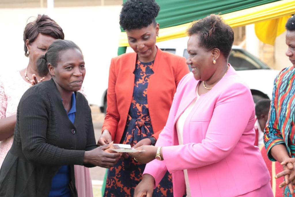 Ksh. 4 million to stimulate women's small & micro enterprise development.