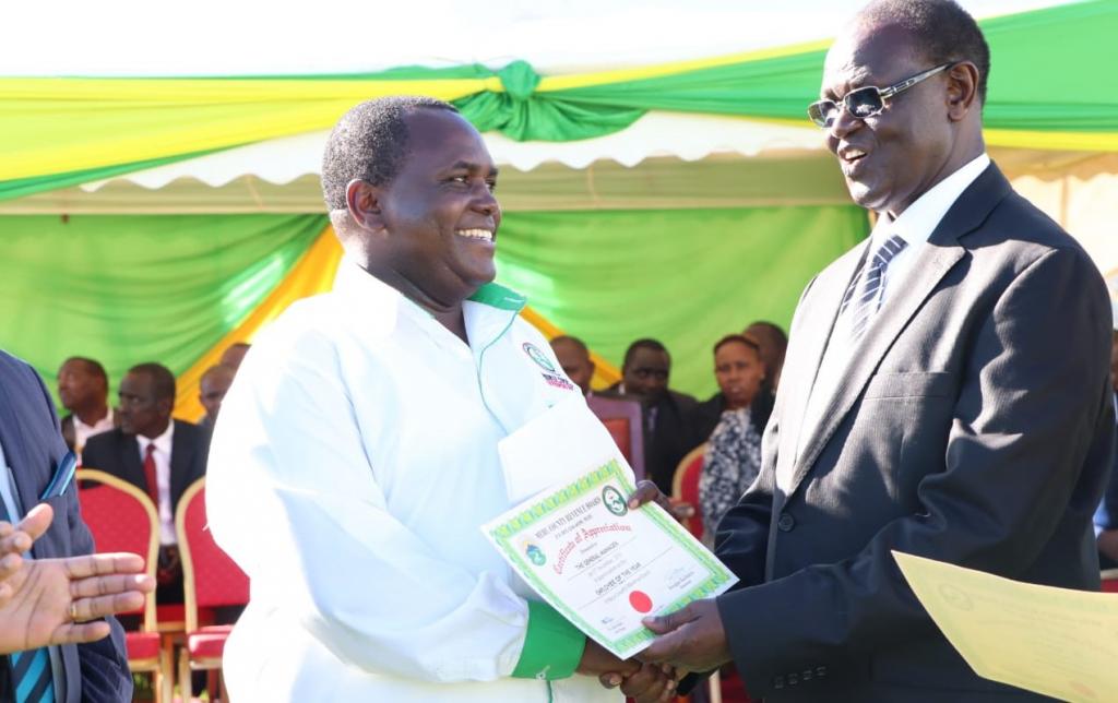 MARKETS AND TOWNS TO BE GIVEN A CHANCE TO MANAGE THEIR OWN REVENUE AND USE IT FOR THEIR OWN DEVELOPMENT.