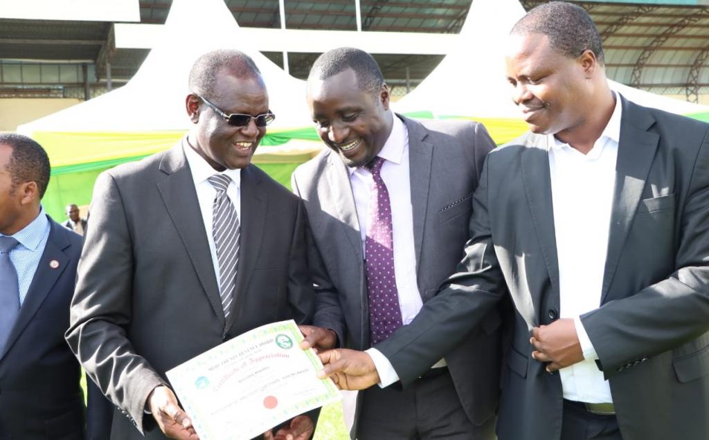 MARKETS AND TOWNS TO BE GIVEN A CHANCE TO MANAGE THEIR OWN REVENUE AND USE IT FOR THEIR OWN DEVELOPMENT.