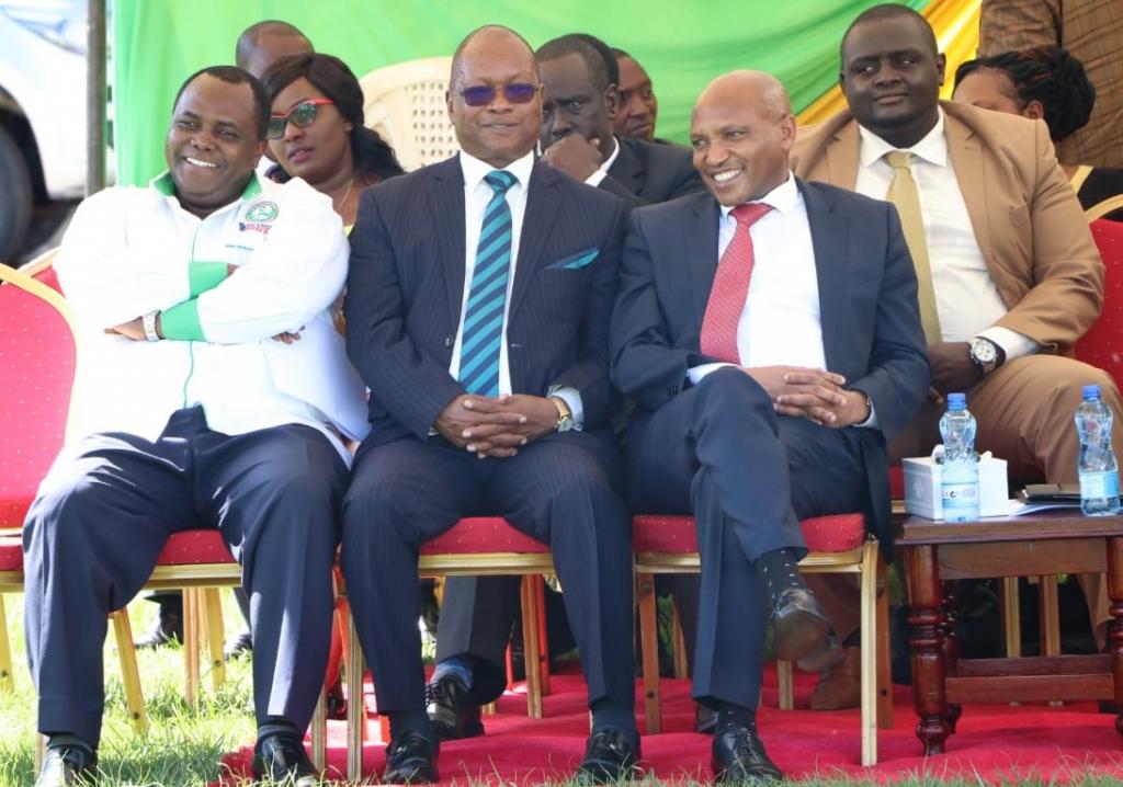 MARKETS AND TOWNS TO BE GIVEN A CHANCE TO MANAGE THEIR OWN REVENUE AND USE IT FOR THEIR OWN DEVELOPMENT.