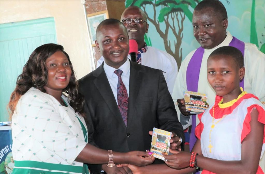 APPLY FOR COUNTY BURSARY URGES CHIEF OF STAFF.