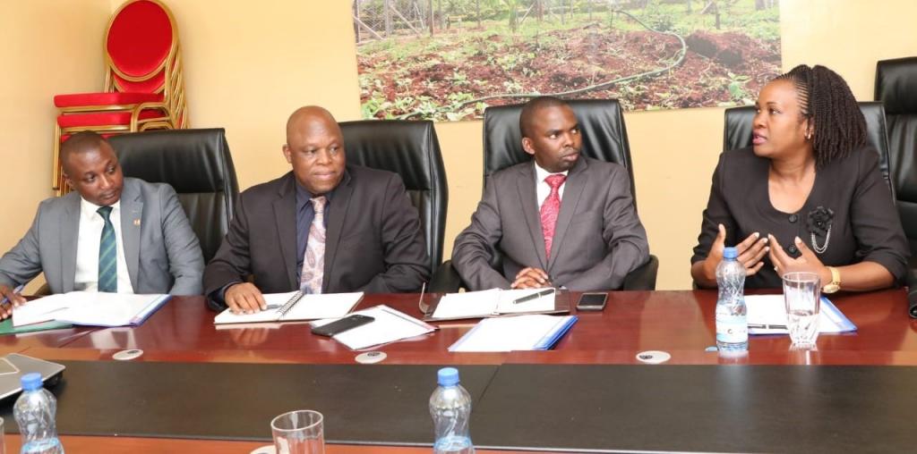 County to set a standard evaluation mechanism to streamline public service.