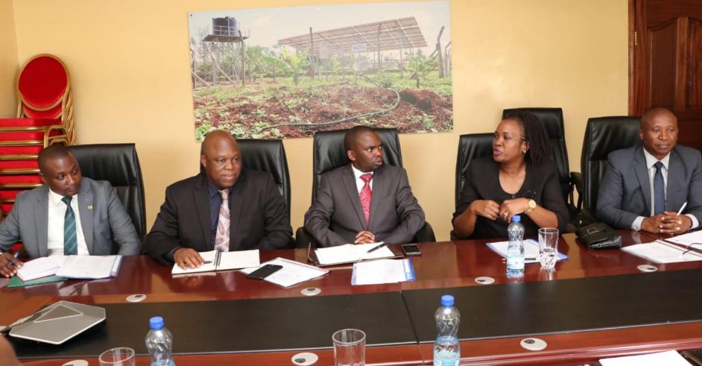 County to set a standard evaluation mechanism to streamline public service.