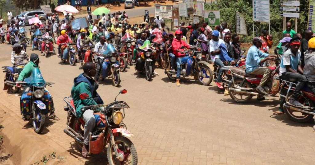 Governor Tells Distractors And Promise More Projects To Equalize All Corners Of The County.
