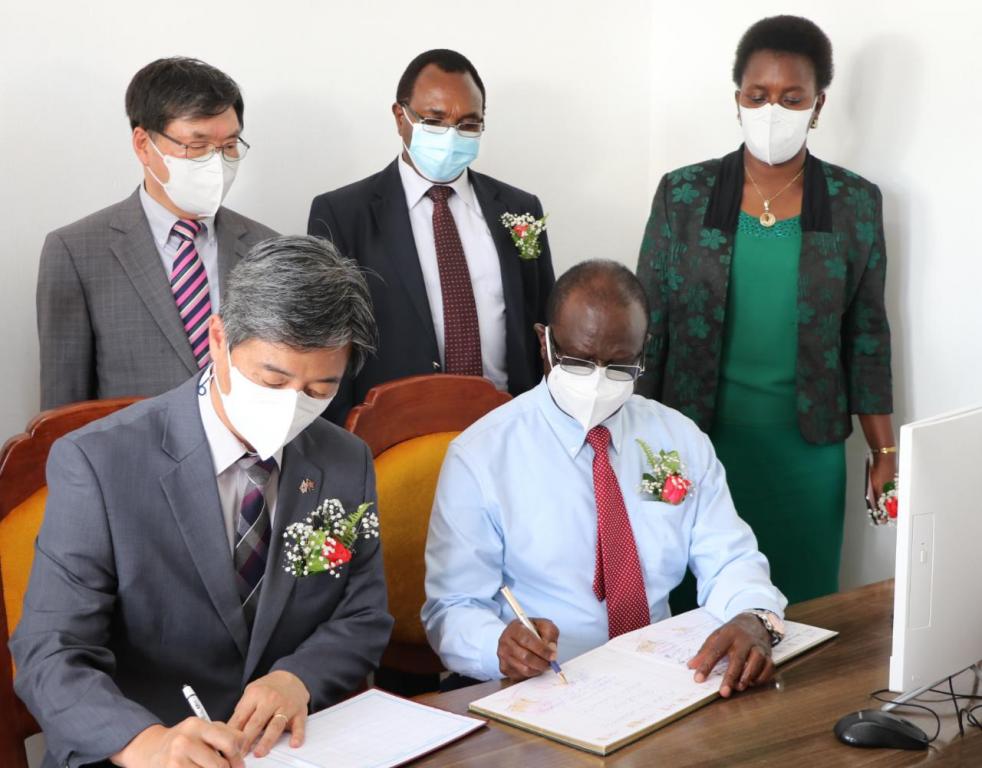 Meru-KOPIA Project To Uplift Rural Chicken And Potato Farmers.