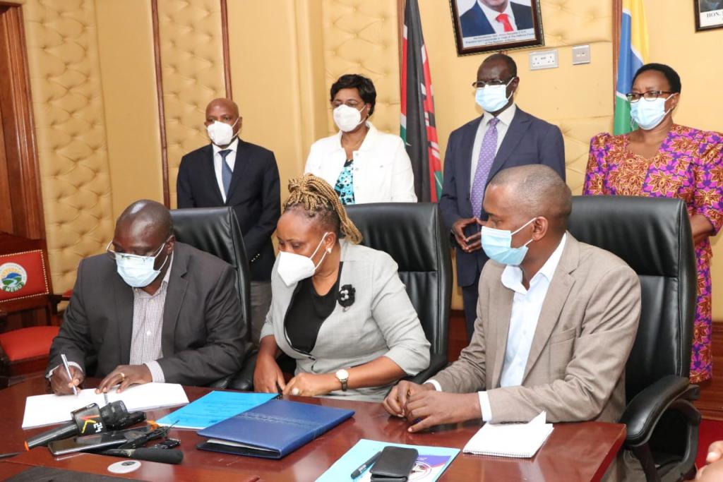 GOVERNOR KIRAITU WITNESSES SIGNING OF FINANCIAL AGREEMENT TO BOOST WATER SUPPLY IN MERU.