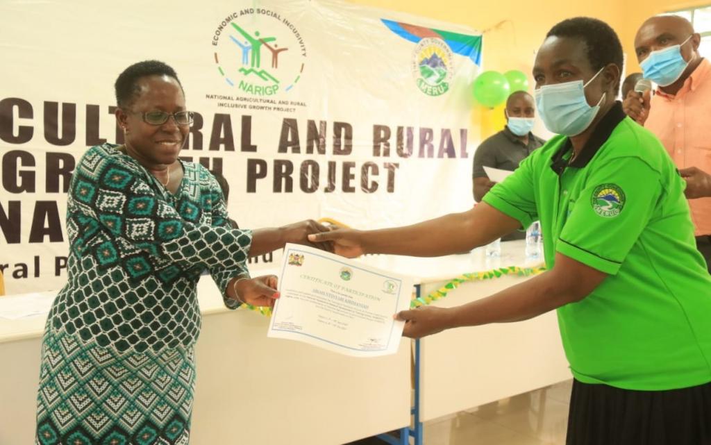100 FARMERS FROM ACROSS THE COUNTY TO HELP TRAIN FARMERS ON BEST AGRICULTURAL PRACTISES.